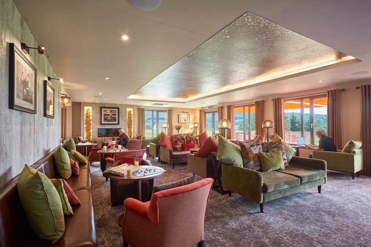 The café bar and lounge