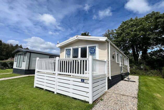 Willerby Linwood holiday home for sale at Cornish Meadows Holiday Park